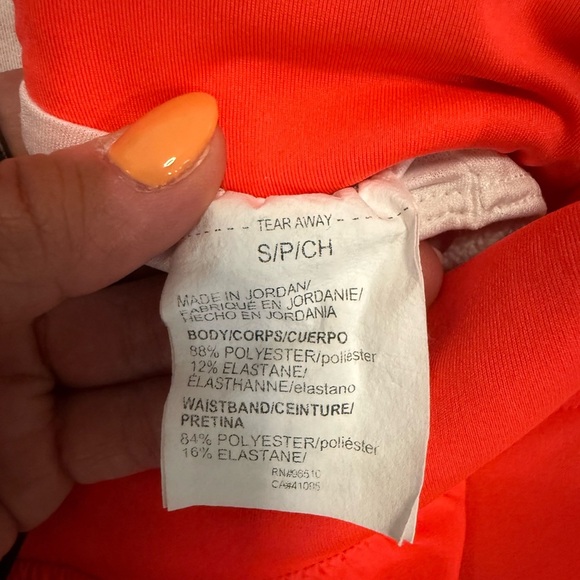 Under Armour Women's Red/pink running Shorts size small - Picture 6 of 7